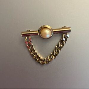 Gold Pearl Chain Brooch for Women - Elegant Gold Accent